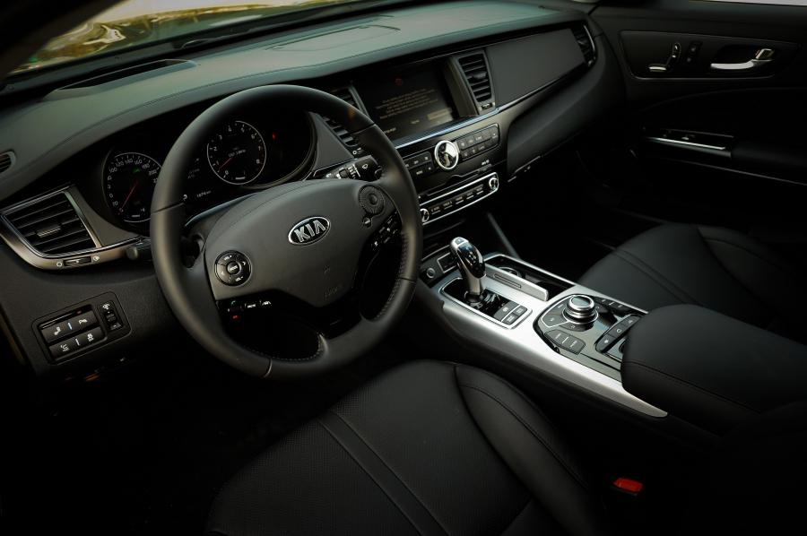  Kia Quoris 2012 года  (фото 9 из 72)